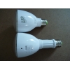 リモコン付き充電式LED電球、使用中停電のとき自動的に点灯可能 SWGR04W 画像